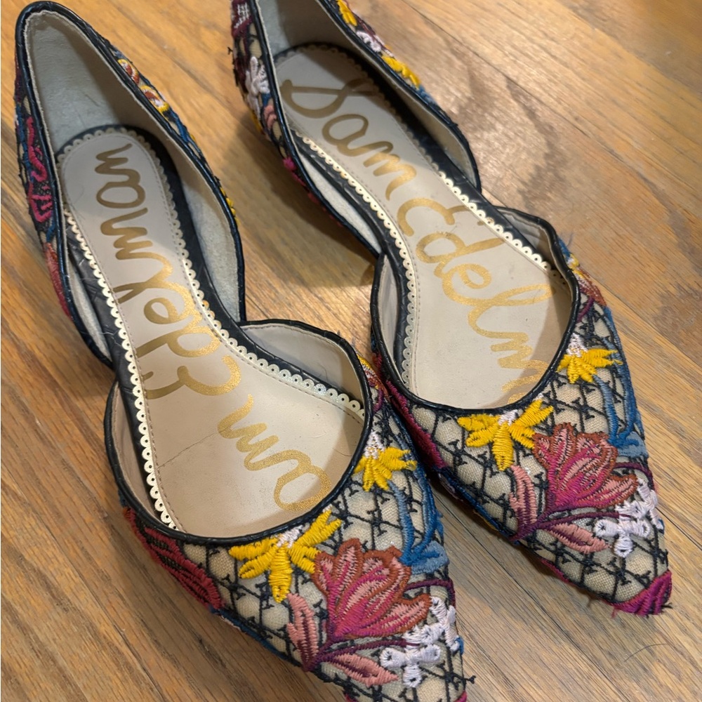 Sam Edelman Women's Floral Embroidered Flats